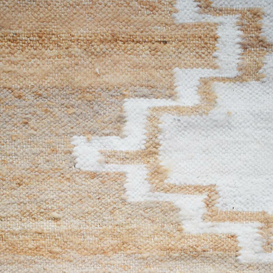 Tapis en laine ocre Finca Home - Zoom