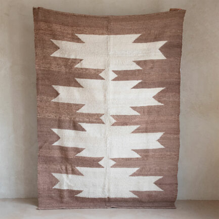 Tapis en laine fauve
