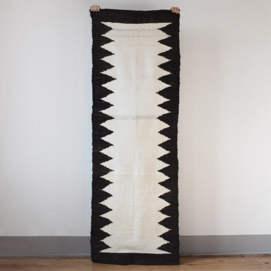 Tapis de couloir en laine noir Finca Home