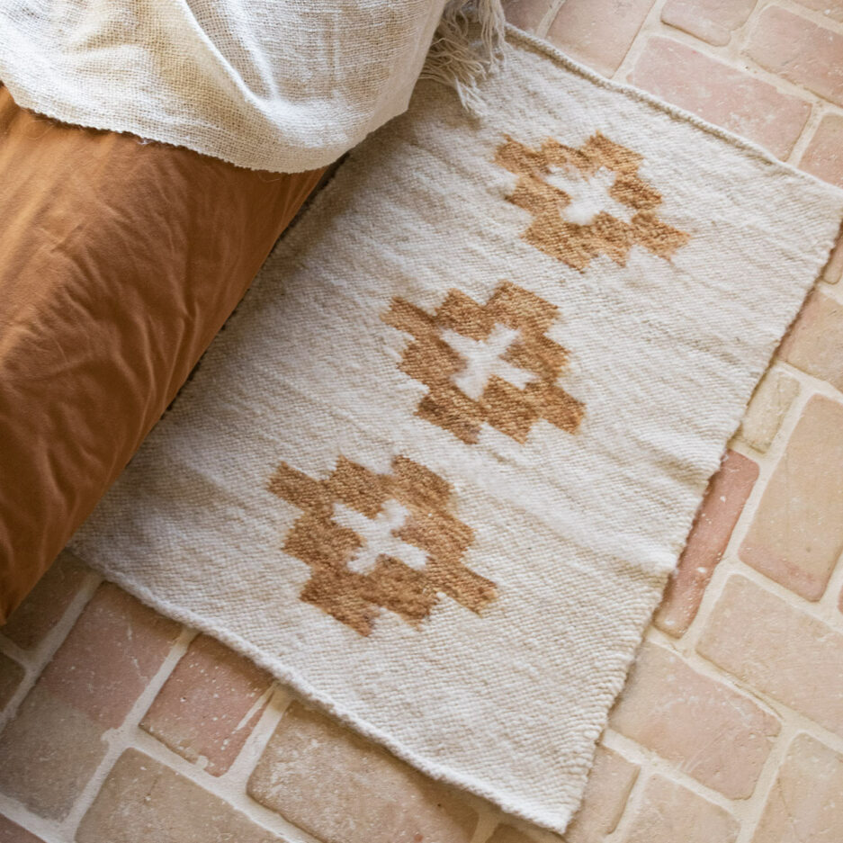 Mini tapis ocre en laine Finca Home