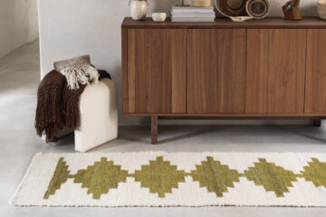 Tapis de couloir vert en laine Finca Home