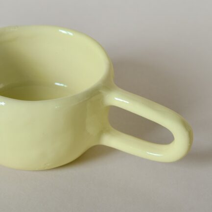 Tasse en céramique vanille